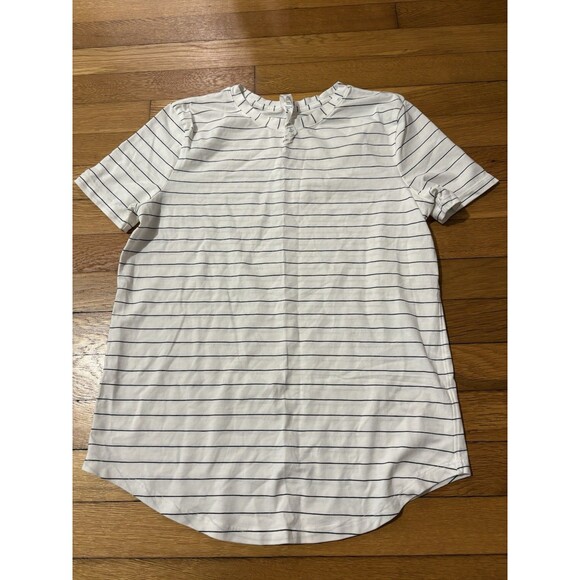 Lululemon Size 4 Love Crew Short Sleeve Shirt White Black Striped - Picture 2 of 5